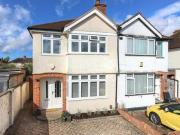 3 Bedroom Semi detached House For Sale In Rickmansworth,...