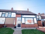 3 bedroom semi detached house for sale in Ridgeway...