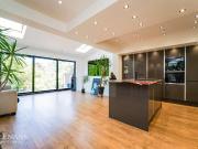 2 bedroom semi detached house for sale in Ringlow Park...