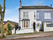 3 bedroom semi detached house for sale in Robinson Road,...