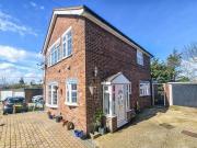 3 Bedroom Semi detached House For Sale In Romford