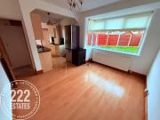3 bedroom semi detached house for sale in Roscoe Avenue,...