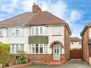 3 Bedroom Semi detached House For Sale In Rowley Regis,...
