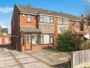 3 bedroom semi detached house for sale in Severn Road,...