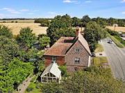 3 Bedroom Semi detached House For Sale In Sittingbourne,...