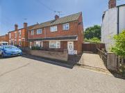 3 bedroom semi detached house for sale in Skinner...