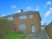 3 Bedroom Semi detached House For Sale In Slough, Berkshire