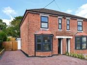 3 Bedroom Semi detached House For Sale In Southampton,...