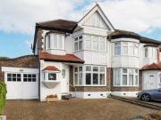 3 Bedroom Semi detached House For Sale In Southgate, London