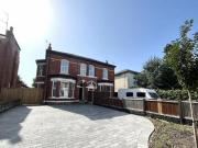 3 Bedroom Semi detached House For Sale In Southport