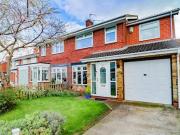 3 Bedroom Semi detached House For Sale In Stainsby Hill,...
