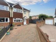 3 bedroom semi detached house for sale in Swifts Green...
