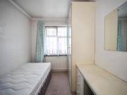 3 bedroom semi detached house for sale in Swifts Green...
