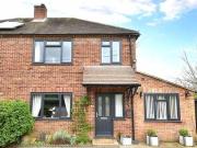 3 Bedroom Semi detached House For Sale In Thatcham,...