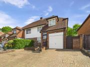 3 bedroom semi detached house for sale in The Glen,...