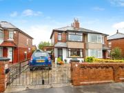 3 bedroom semi detached house for sale in The Oval,...