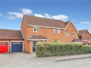3 bedroom semi detached house for sale in Thornhill...