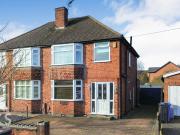 3 bedroom semi detached house for sale in Vicarage Road,...