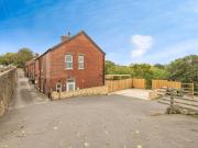 3 bedroom semi detached house for sale in Wakefield...