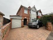 3 bedroom semi detached house for sale in Wardrew Road,...