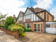 3 Bedroom Semi detached House For Sale In Watford