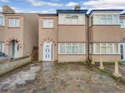 3 bedroom semi detached house for sale in Wentworth...