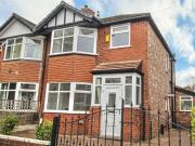 3 bedroom semi detached house for sale in Wilton Avenue,...