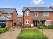 3 bedroom semi detached house for sale in Winterbourne...