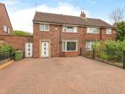 3 bedroom semi detached house for sale in Woodbridge...