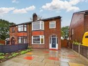3 Bedroom Semi detached House For Sale In Woodsmoor,...