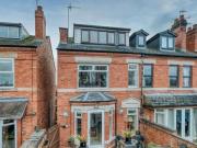 3 Bedroom Semi detached House For Sale In Worcester