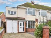 3 Bedroom Semi detached House For Sale In Worcester,...