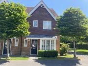3 bedroom semi detached house to rent