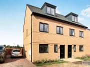 3 bedroom semi detached house to rent