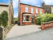 3 bedroom semi detached house to rent