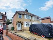 3 bedroom semi detached house to rent