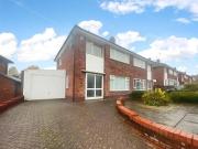 3 bedroom semi detached house to rent