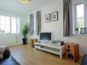 3 bedroom semi detached house to rent