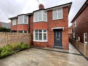 3 bedroom semi detached house to rent