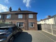 3 bedroom semi detached house to rent