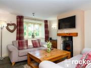 3 bedroom semi detached house to rent