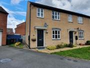 3 bedroom semi detached house to rent