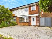 3 bedroom semi detached house to rent