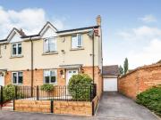 3 bedroom semi detached house to rent