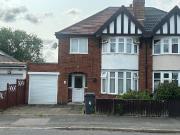 3 bedroom semi detached house to rent