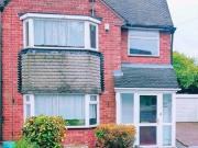 3 bedroom semi detached house to rent