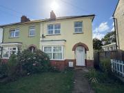 3 bedroom semi detached house to rent