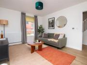 3 bedroom semi detached house to rent