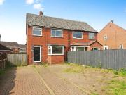 3 bedroom semi detached house to rent