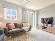 3 bedroom semi detached house to rent